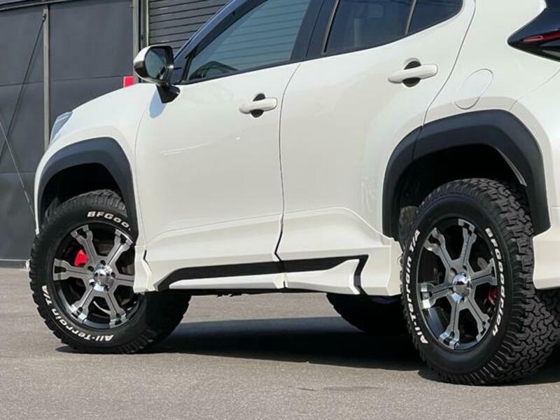 YARIS CROSS
