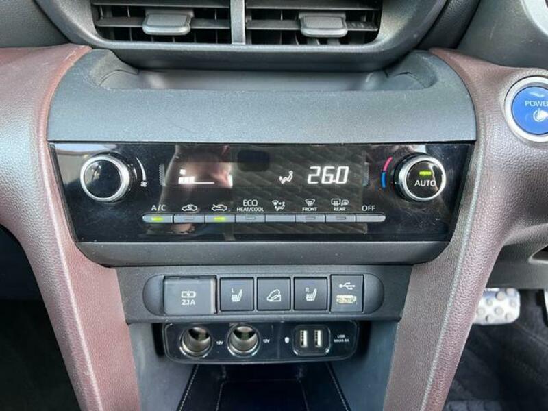 YARIS CROSS