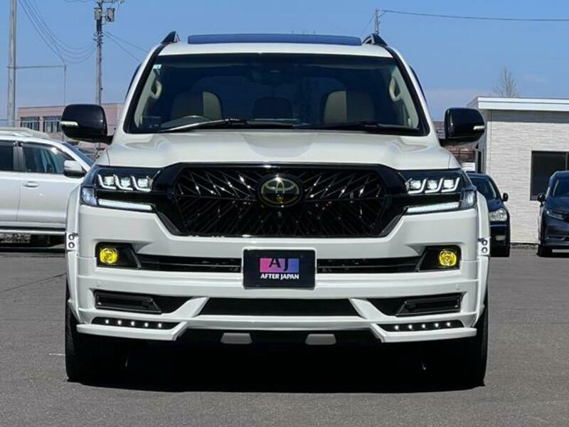 LAND CRUISER