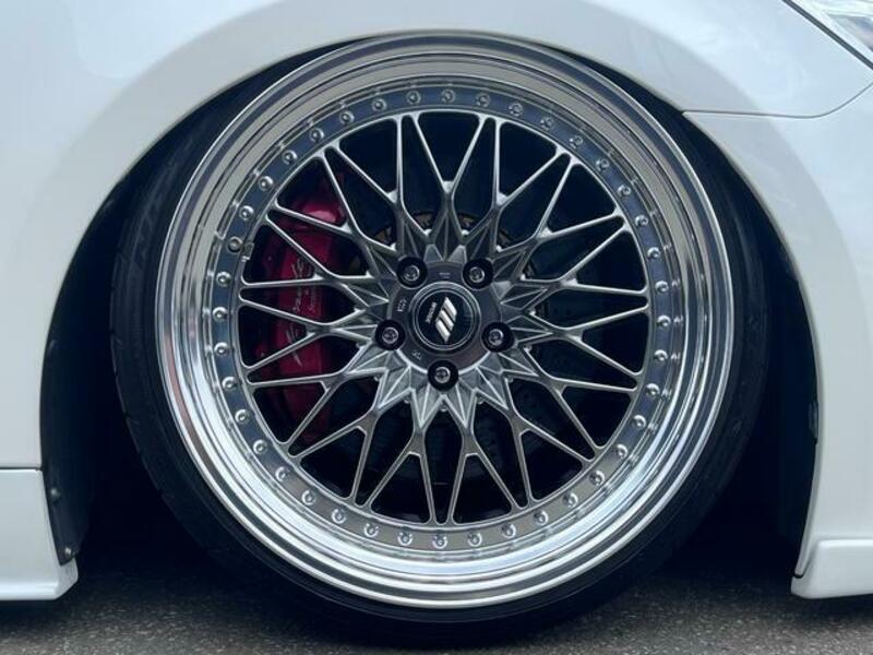 CROWN