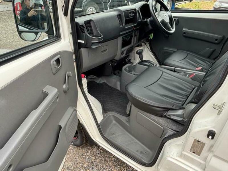 CLIPPER VAN