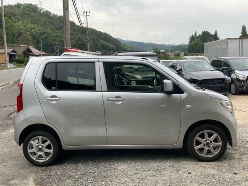 WAGON R