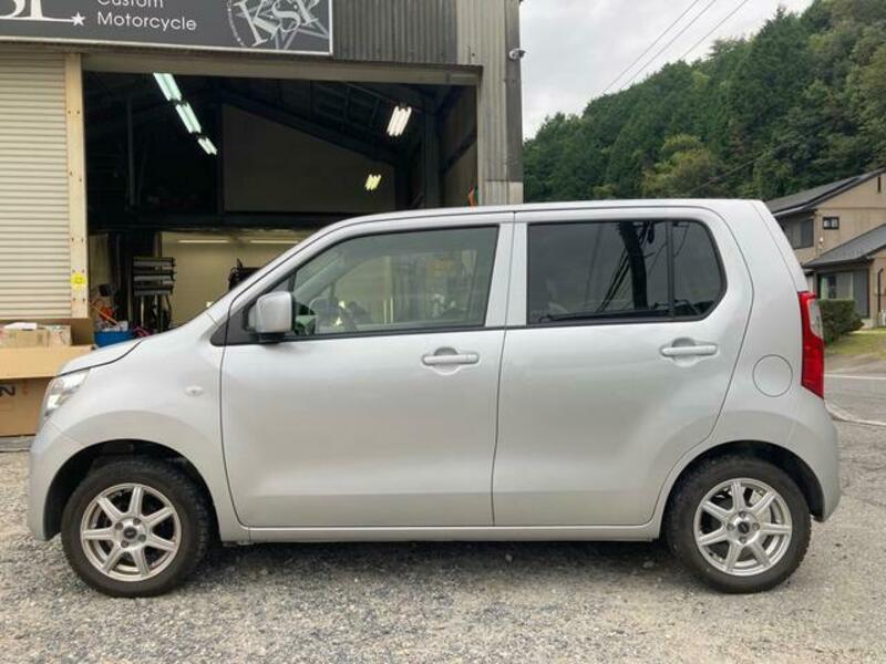 WAGON R