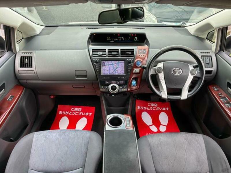 PRIUS ALPHA
