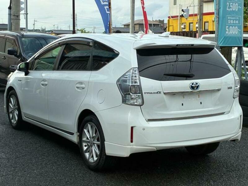 PRIUS ALPHA
