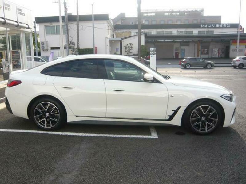 4 SERIES