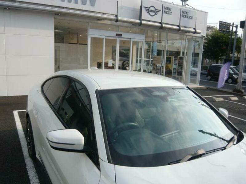 4 SERIES