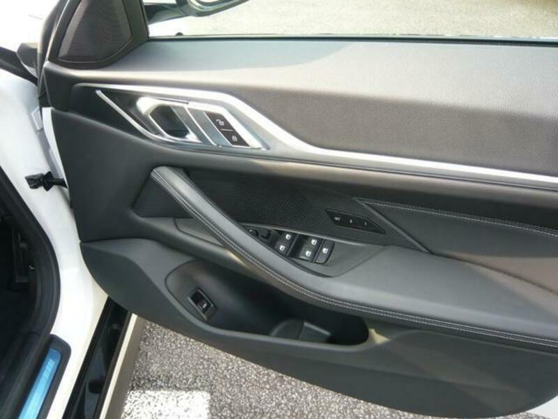 4 SERIES