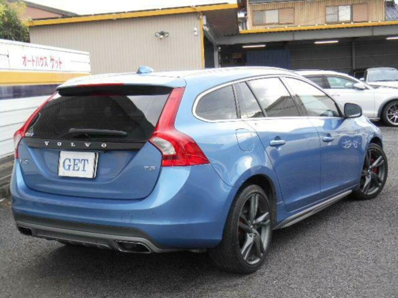 V60