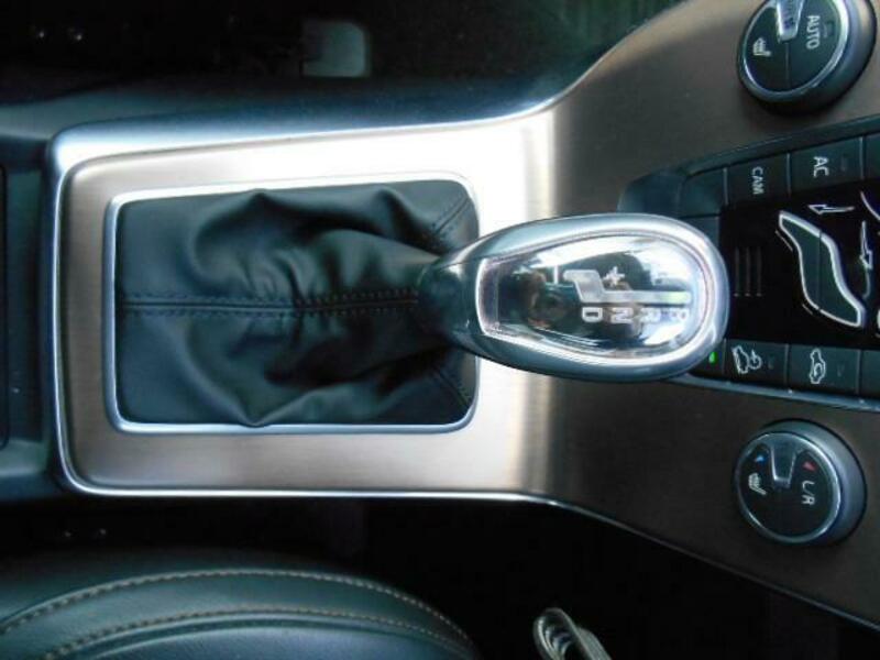 V40