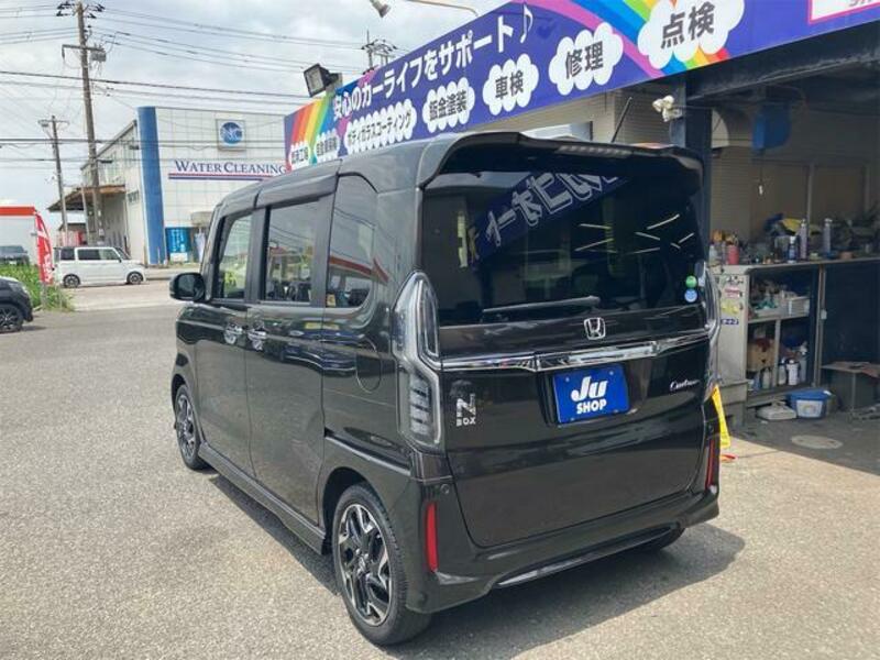 N BOX CUSTOM