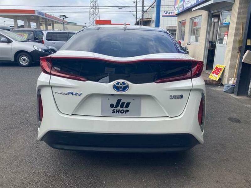 PRIUS PHV