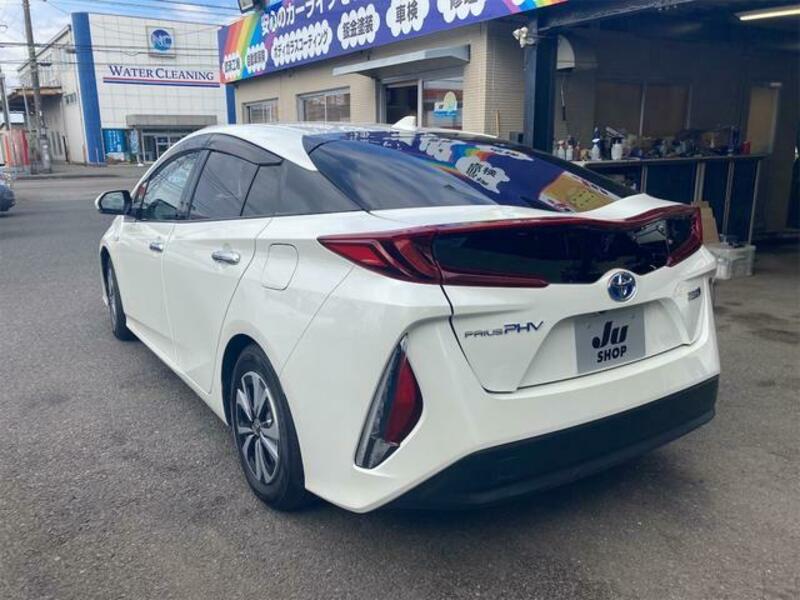 PRIUS PHV