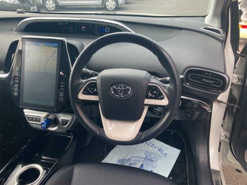 PRIUS PHV