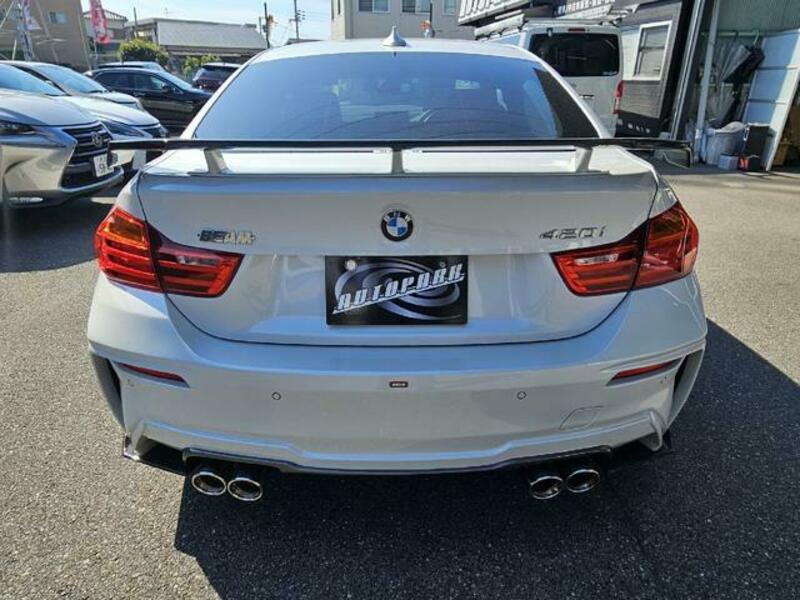 4 SERIES