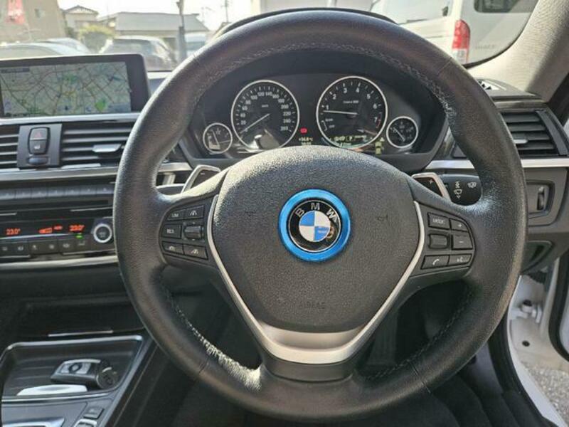 4 SERIES