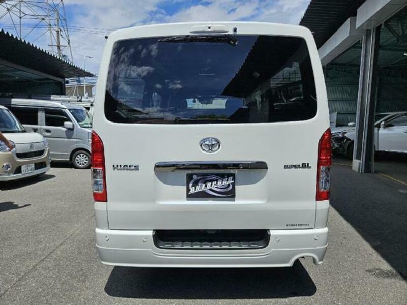 HIACE VAN