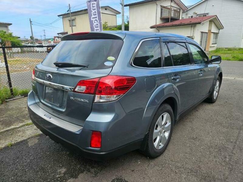 LEGACY OUTBACK