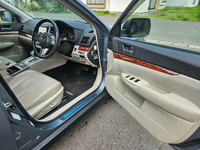 LEGACY OUTBACK