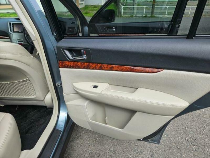 LEGACY OUTBACK