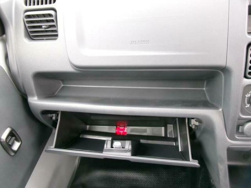 CLIPPER TRUCK