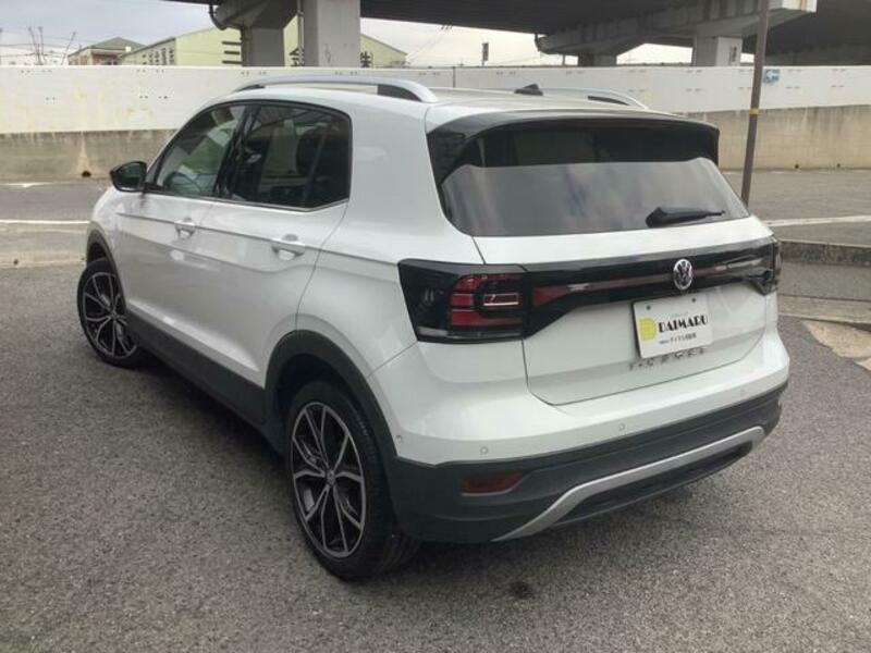 T CROSS