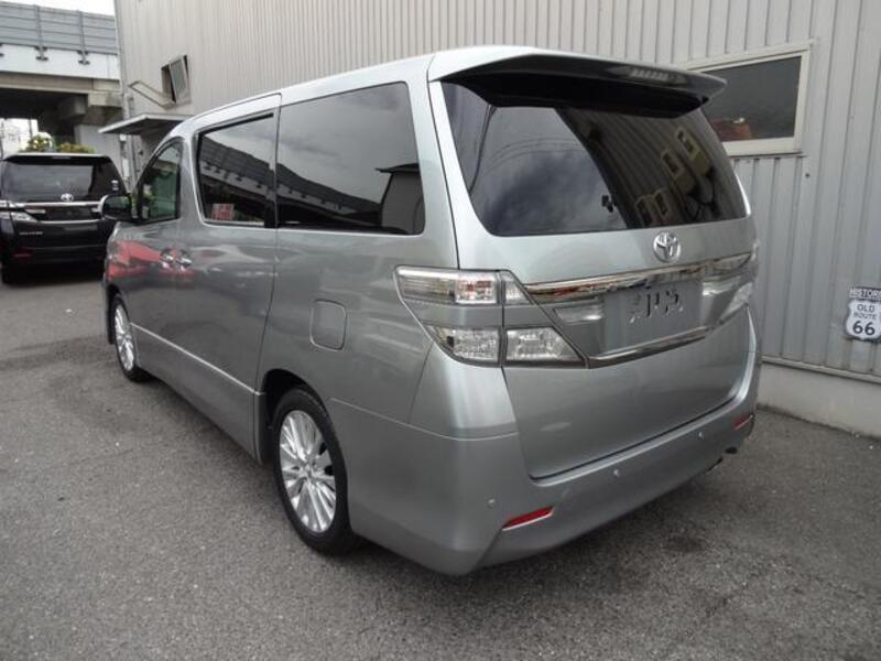 VELLFIRE