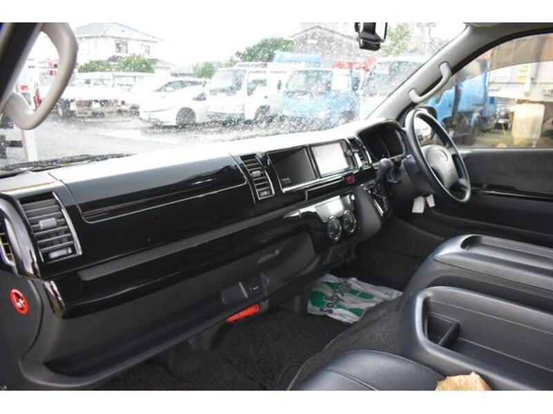HIACE WAGON