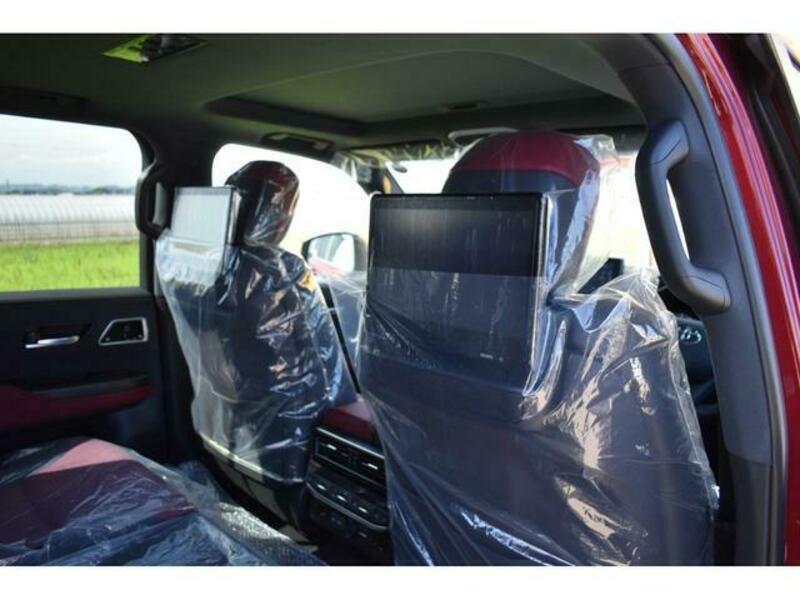 LAND CRUISER