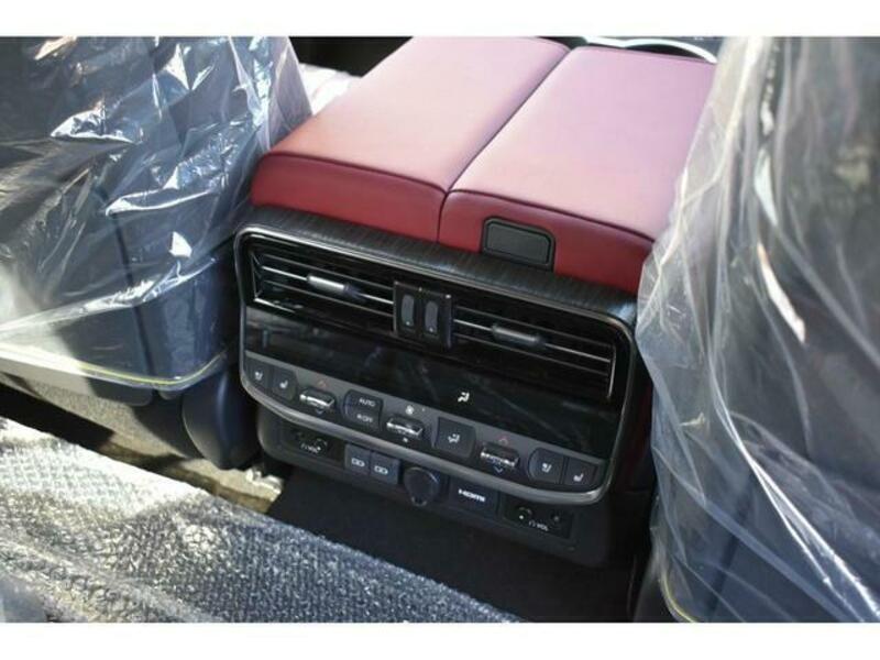 LAND CRUISER