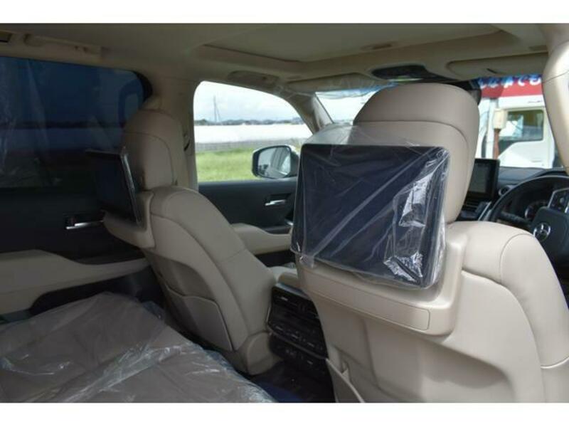 LAND CRUISER