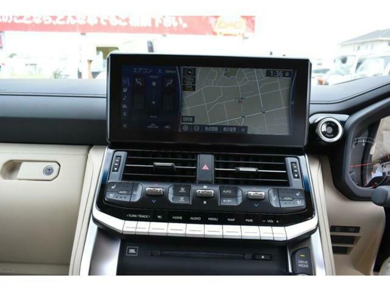 LAND CRUISER