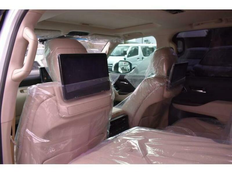 LAND CRUISER