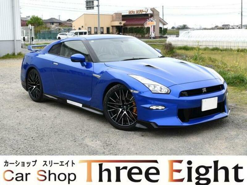 NISSAN GT-R