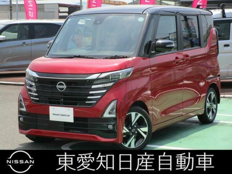 NISSAN ROOX
