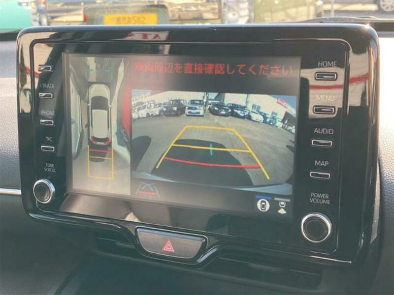 YARIS CROSS
