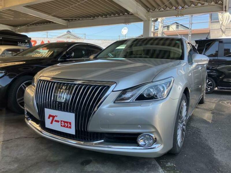 TOYOTA CROWN MAJESTA