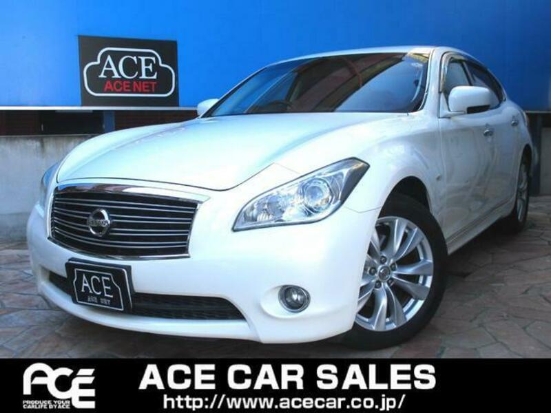 NISSAN FUGA