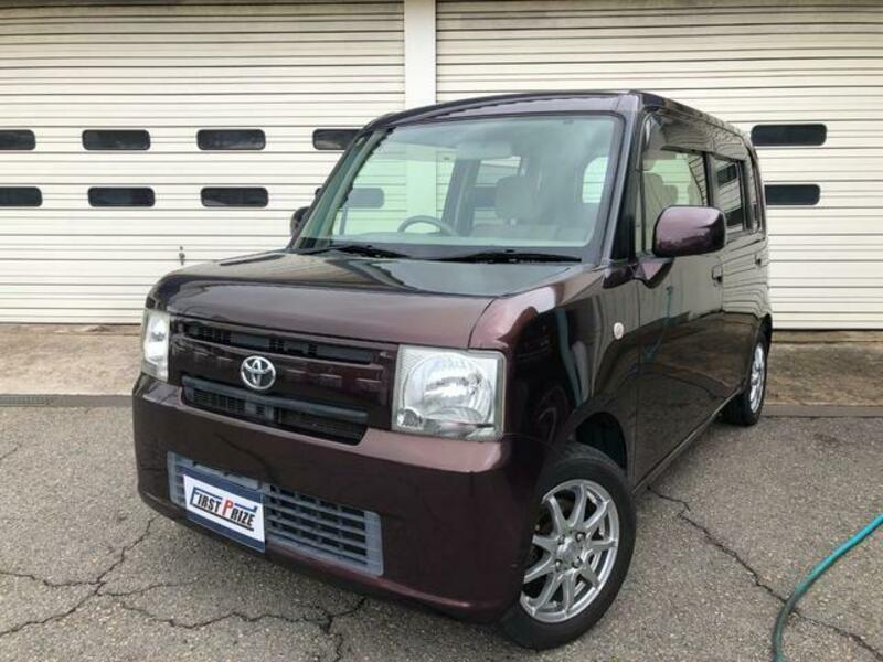 TOYOTA PIXIS SPACE