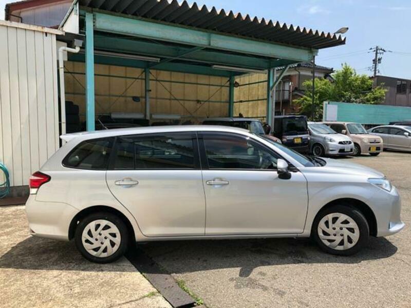 COROLLA FIELDER