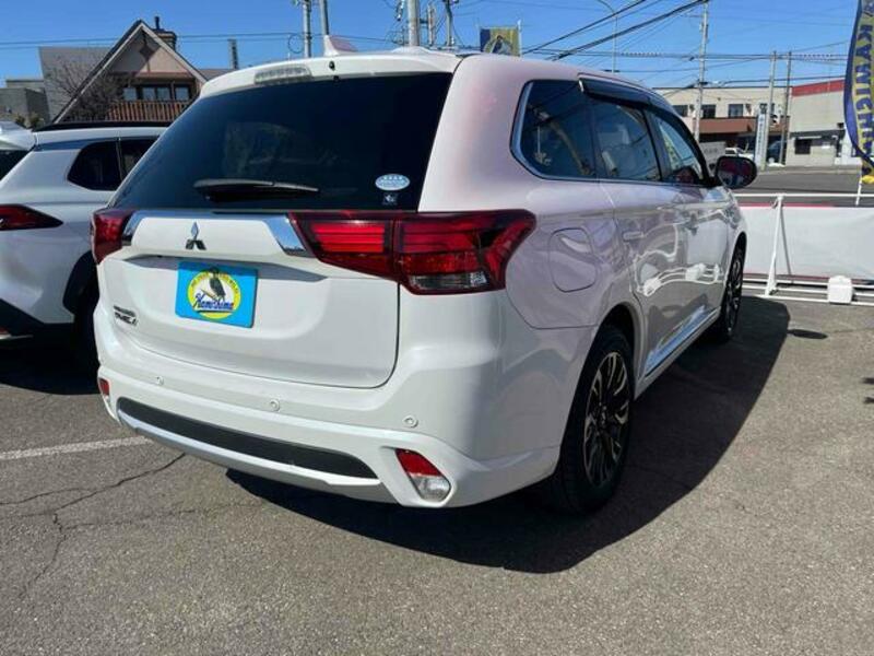 OUTLANDER PHEV