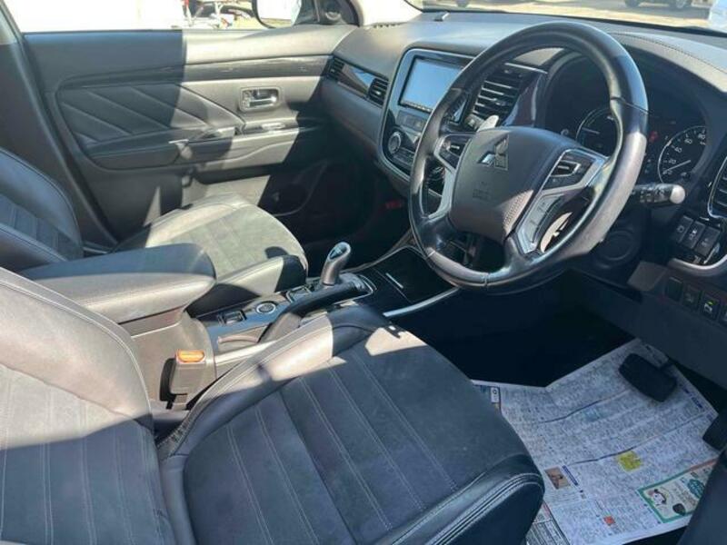 OUTLANDER PHEV