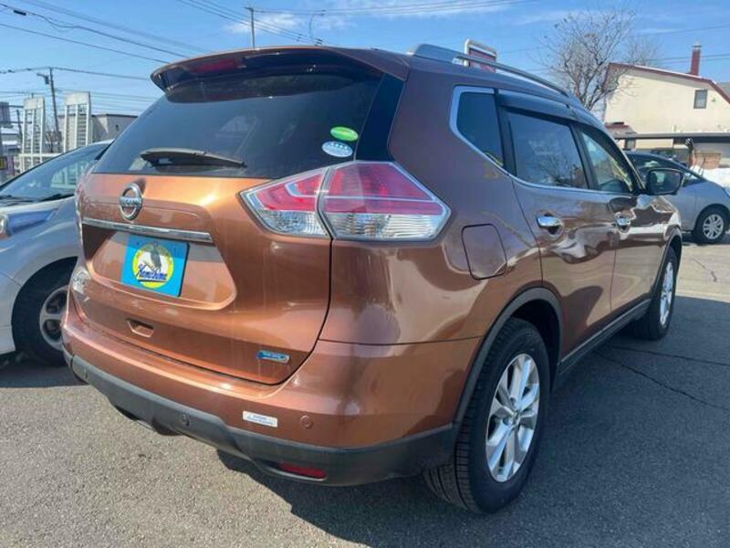 X-TRAIL