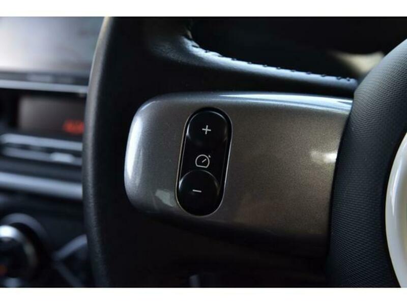 TWINGO