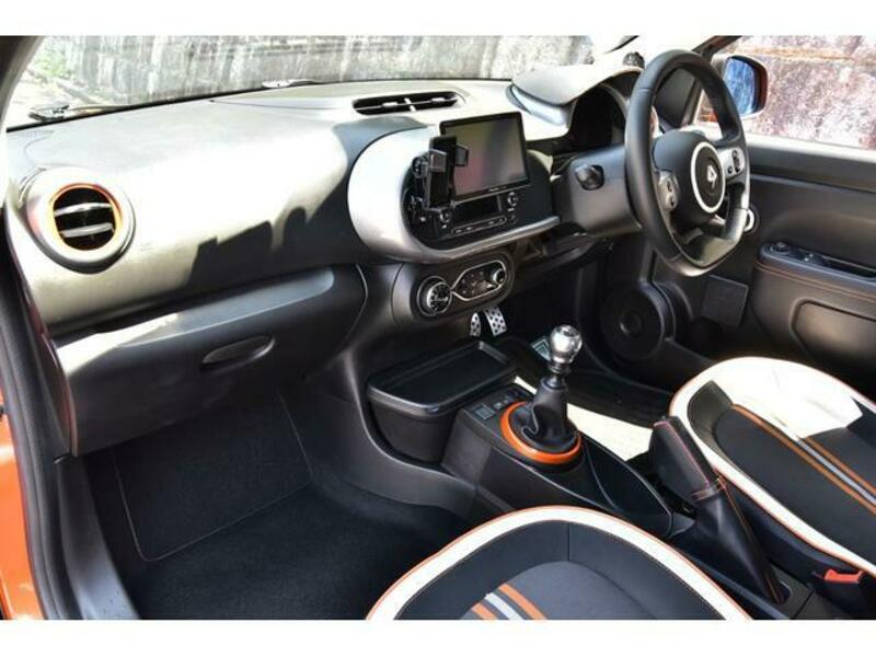 TWINGO