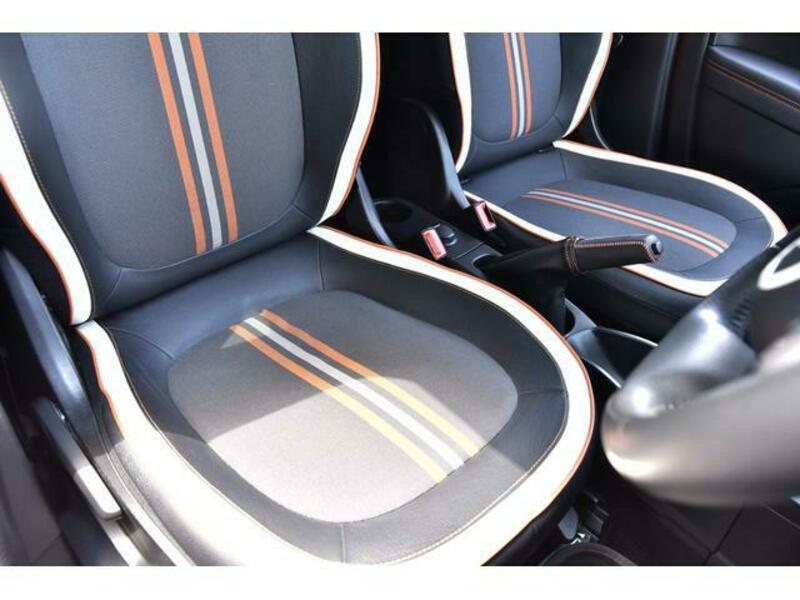 TWINGO