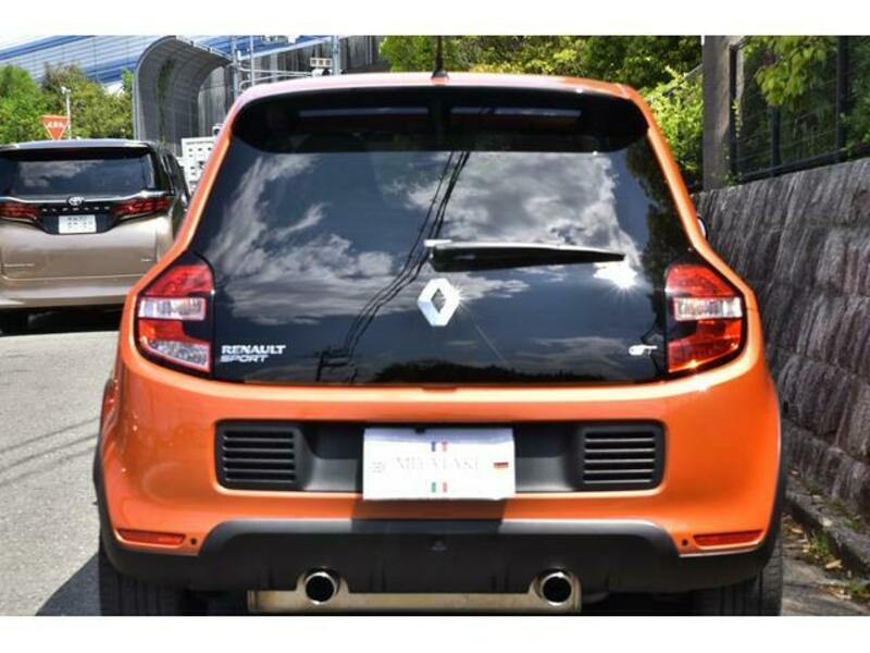 TWINGO