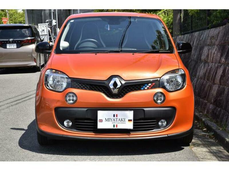 TWINGO