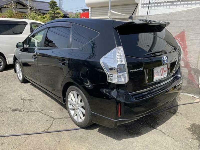 PRIUS ALPHA