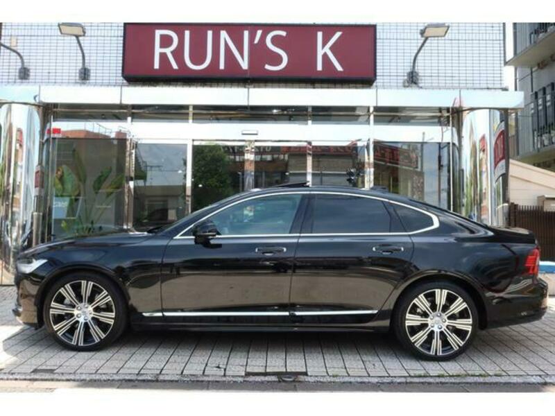 S90